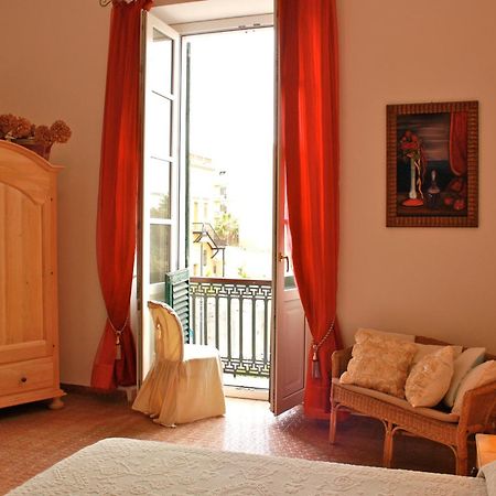 Hotel Ca' Del Sol à Cagliari Extérieur photo