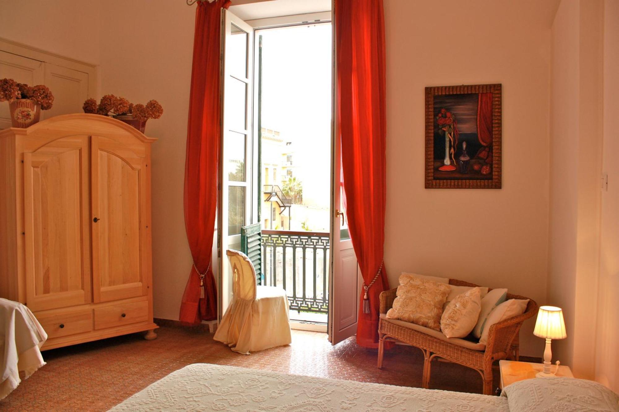 Hotel Ca' Del Sol à Cagliari Extérieur photo