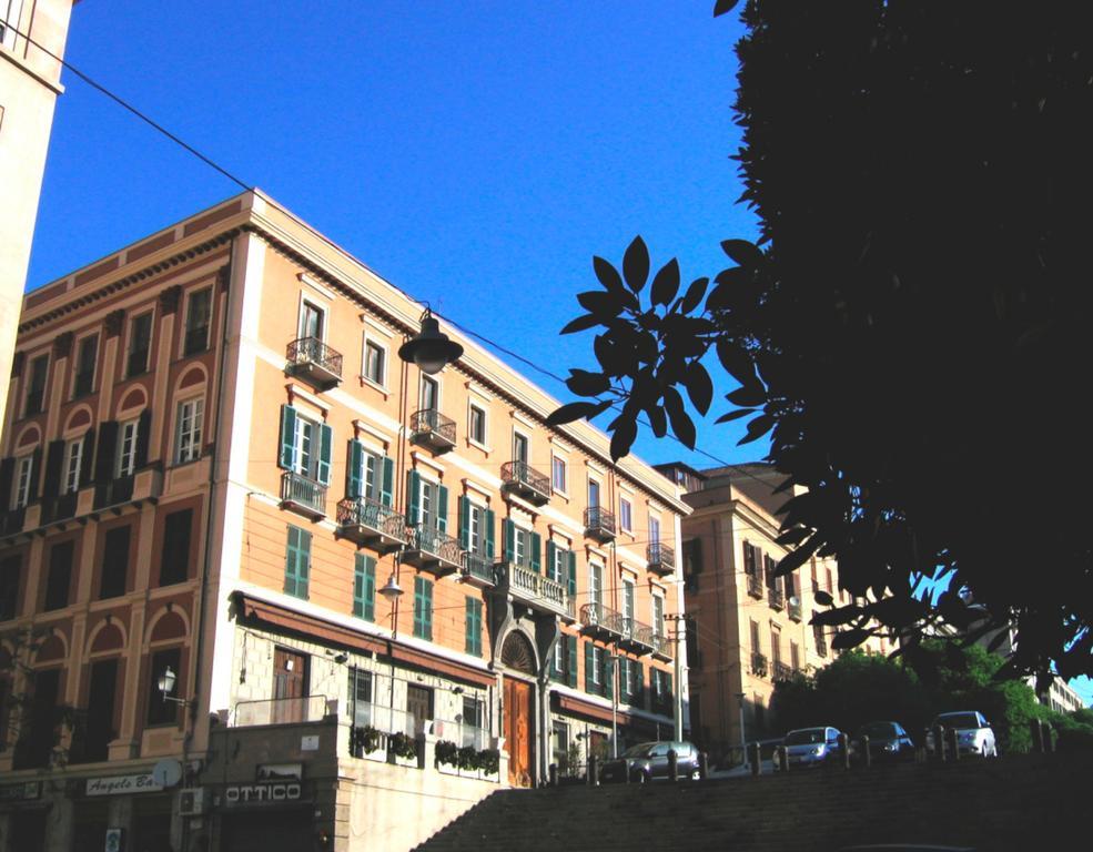 Hotel Ca' Del Sol à Cagliari Extérieur photo