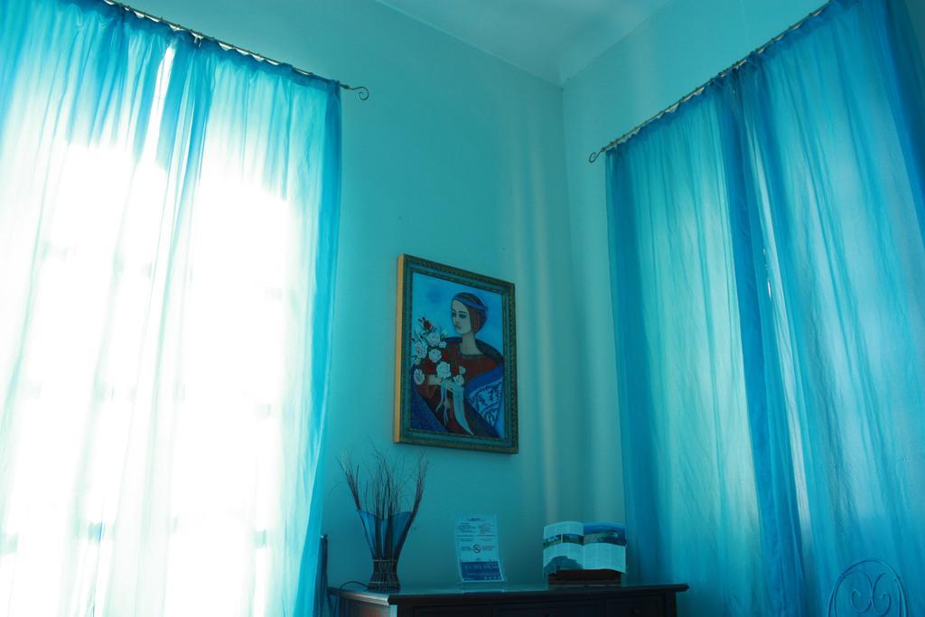 Hotel Ca' Del Sol à Cagliari Extérieur photo