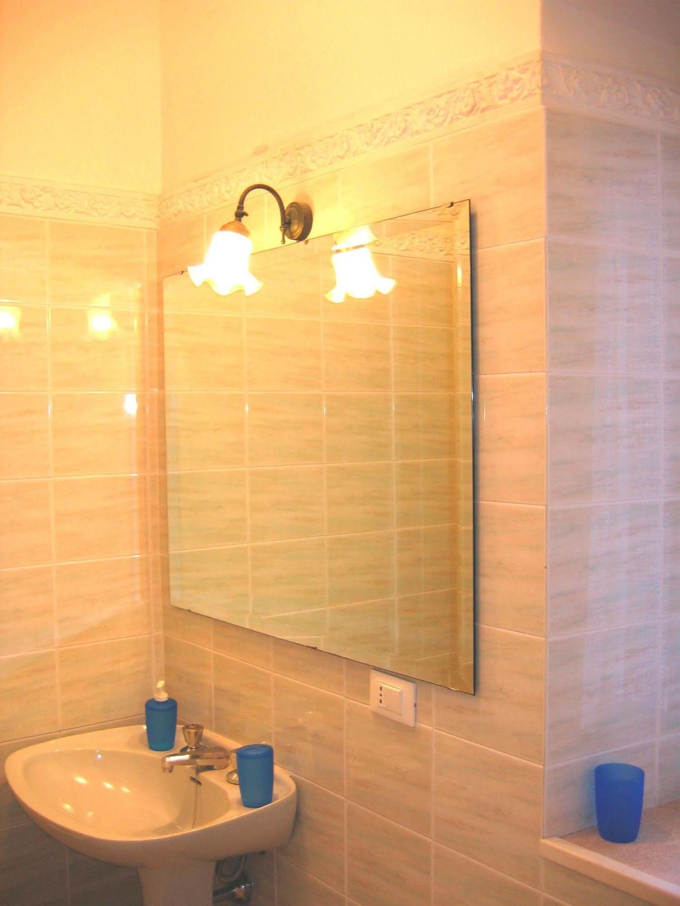 Hotel Ca' Del Sol à Cagliari Extérieur photo