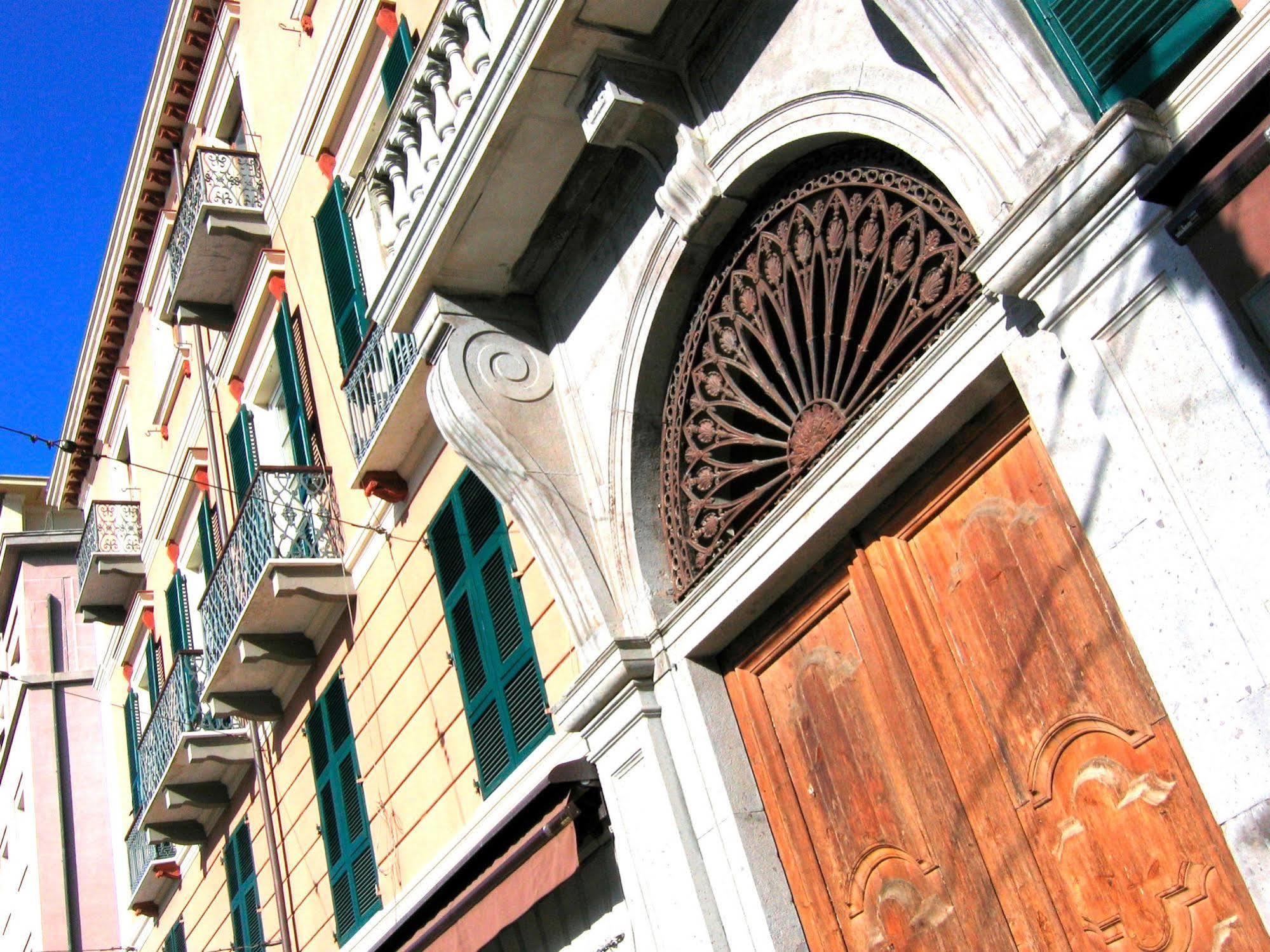 Hotel Ca' Del Sol à Cagliari Extérieur photo